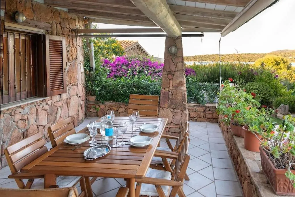 Holiday home Villa Costa Smeralda Golfo Di Marinella Ac E Wifi Golfo Aranci